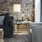 9Hotel Central 